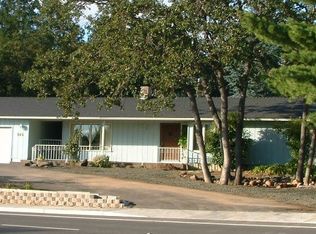 385 N Phoenix Rd, Medford, OR 97504