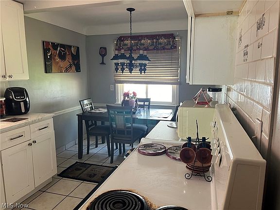 4th image of 4241 Bexley Blvd