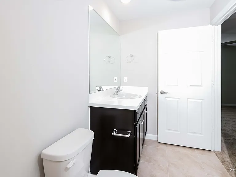 1037 SW Sudder Ave — Photo 10