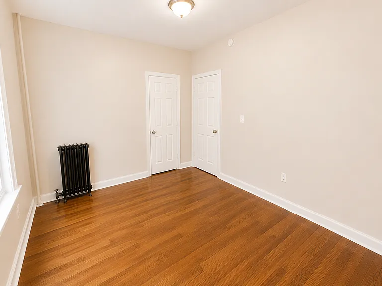 454 4th Ave W #1 — Photo 15
