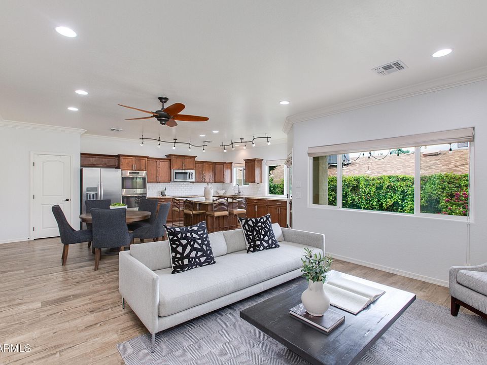 1st image of 3345 E PINCHOT Avenue Unit 3