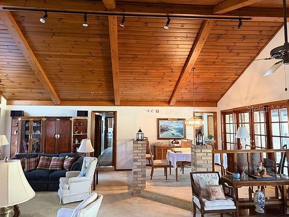 4th image of 110 Stone Post Rd