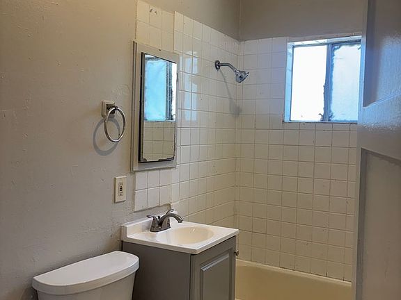 5th image of 1817 Stowe Ave