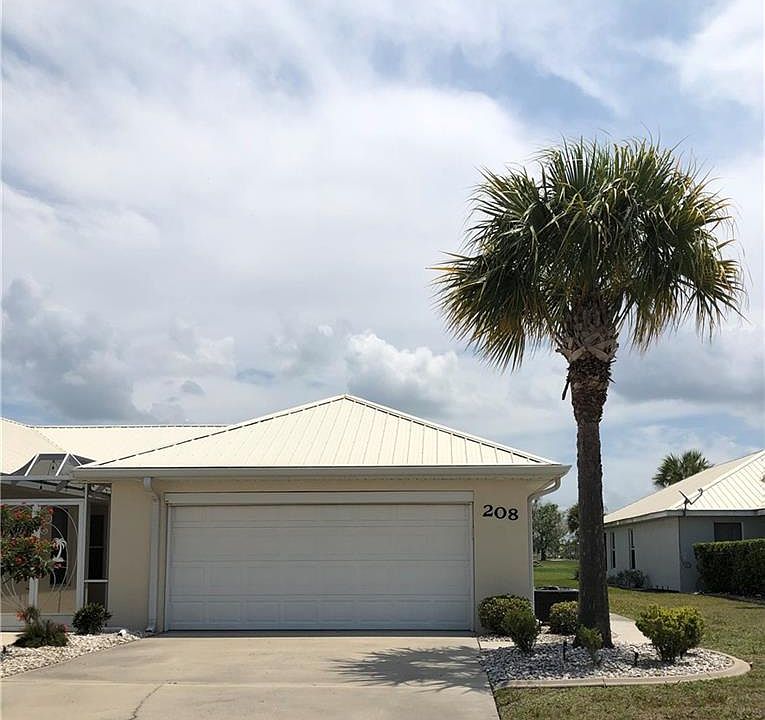 2nd image of 208 Clubhouse Ct