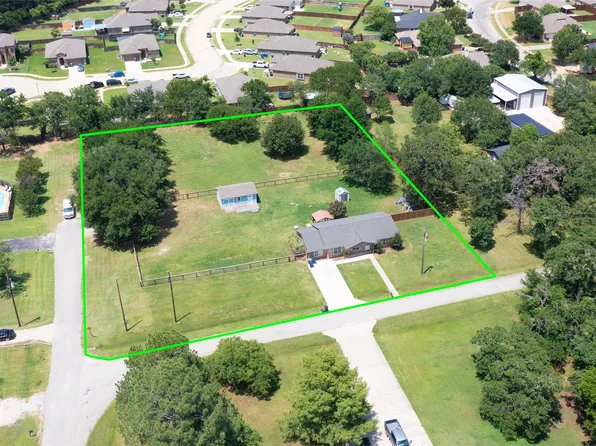 308 Larry Rd, Krugerville, TX 76227