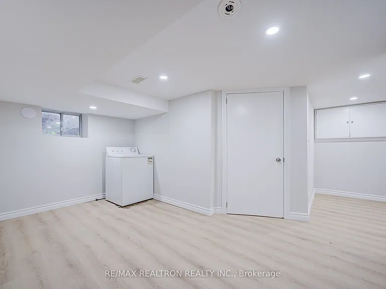 95 Roseview Ave — Photo 23