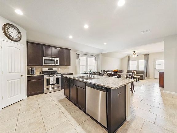 3rd image of 4006 Cape Barren Ln