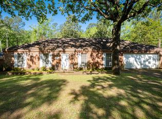 8325 Alvin Ln, Little Rock, AR 72227