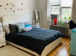 3038 14th St STE 1, Astoria, NY 11102