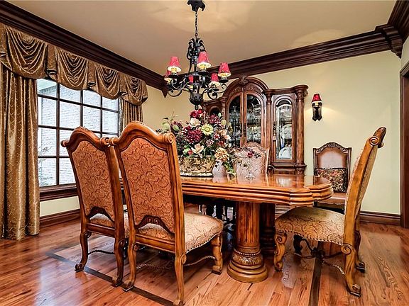 3rd image of 4578 Jean Ln