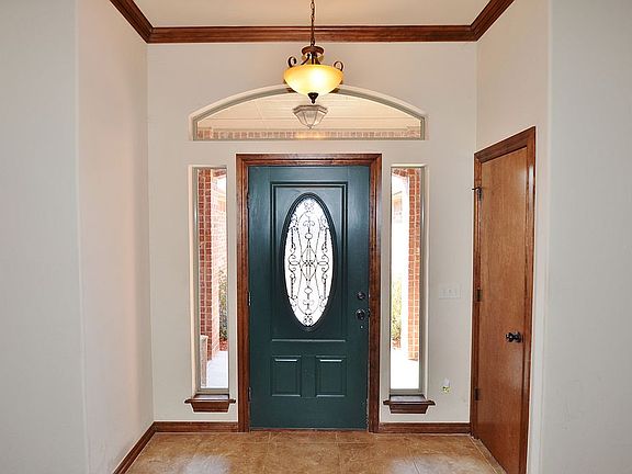 3rd image of 12412 Gaylon Cir