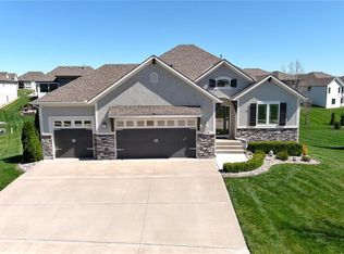 4115 NE Timberlake Dr, Lees Summit, MO 64064