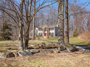 14 Colby Farm Rd, Chester, NJ 07930