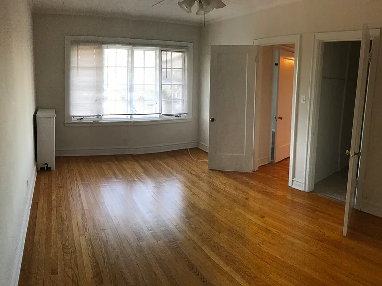 458 Winnetka Rd #310 — Photo 6