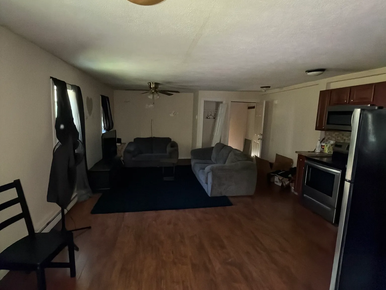1 bed, 950 sqft, $1,200 — Photo 4