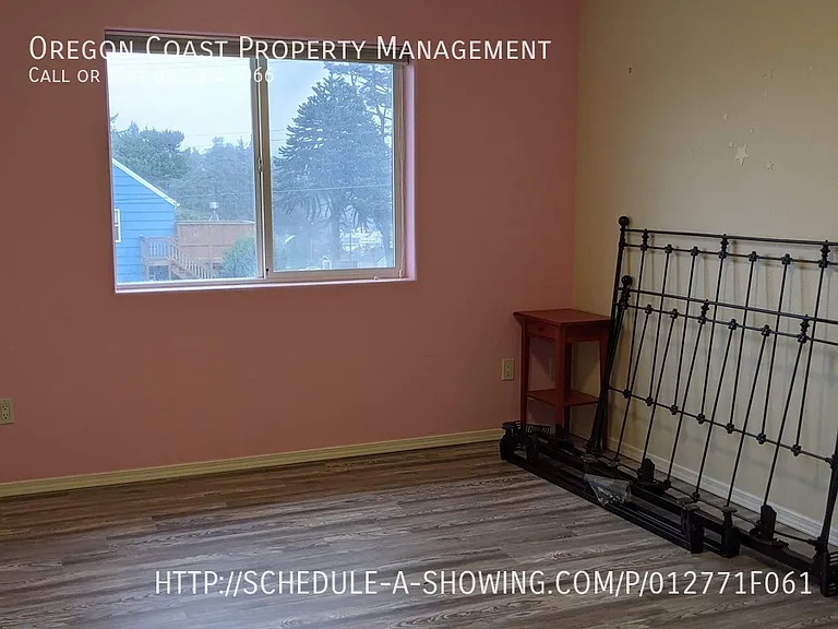 912 SW Bay View Ln — Photo 17