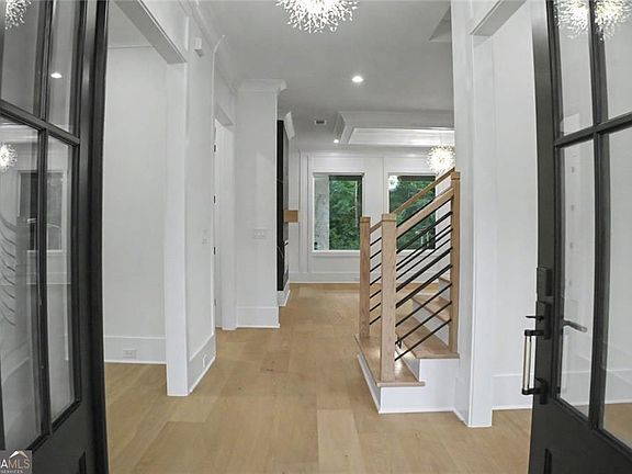 4th image of 931 Stewart Rd