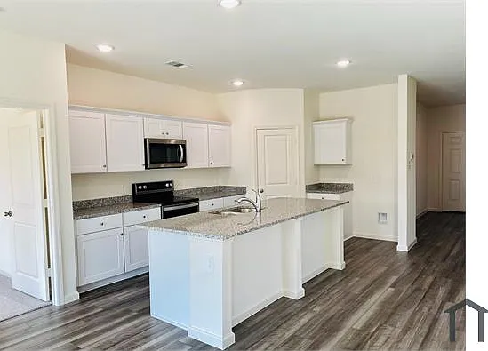791 Camden Dr — Photo 4