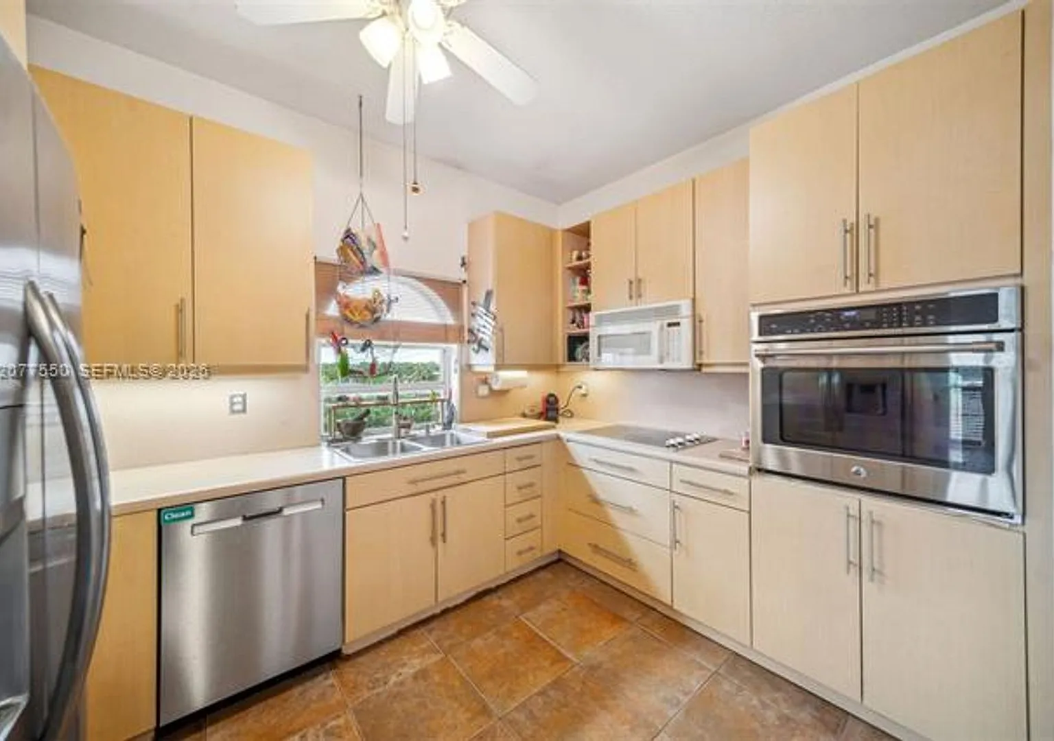9008 Collins Ave cu-402, Surfside, FL 33154 — Photo 1