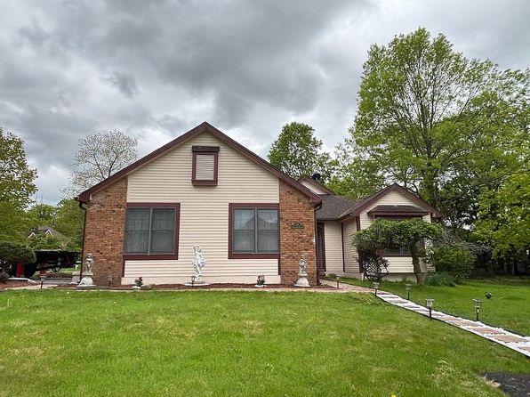 11 Valley Ln