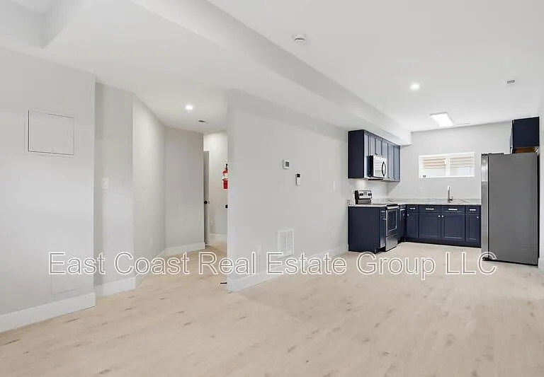 530 N 3rd St #B — Photo 10