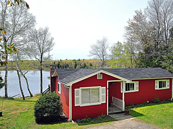 416 Silver Leaf Dr, Becket, MA 01223