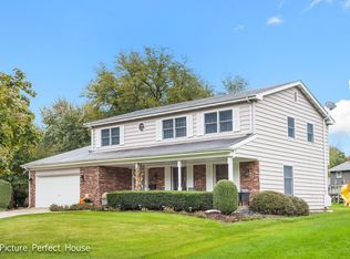 1124 Elizabeth Ave, Naperville, IL 60540