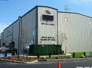 246 N Main St, Sayville, NY 11782