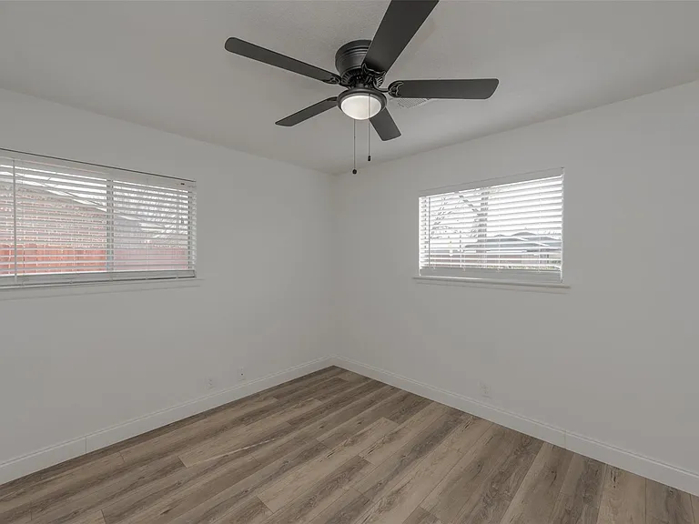713 Sun Valley Dr — Photo 18