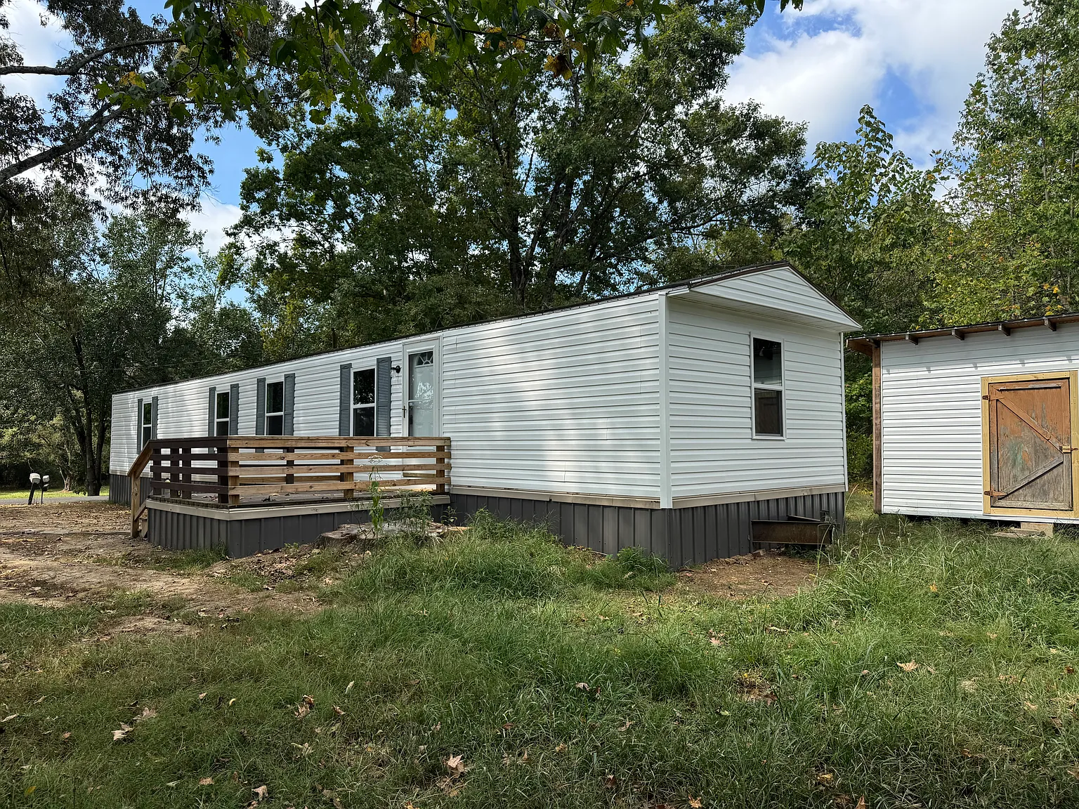 3 bed, 1000 sqft, $1,200 — Photo 2