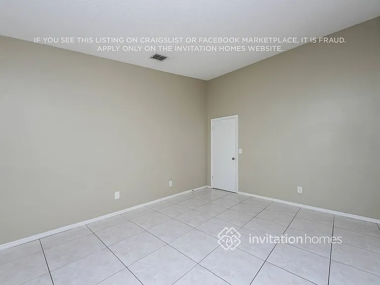 1422 Coldwater Ct — Photo 9