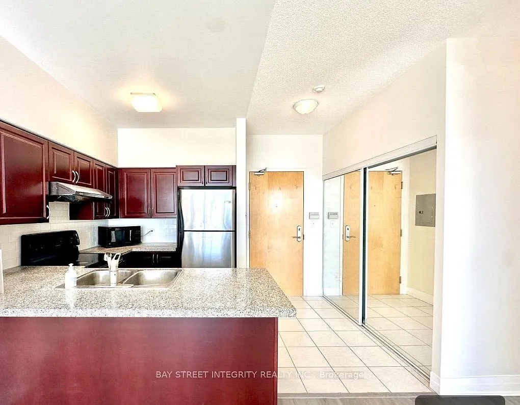 2 bed, $2,100 — Photo 3