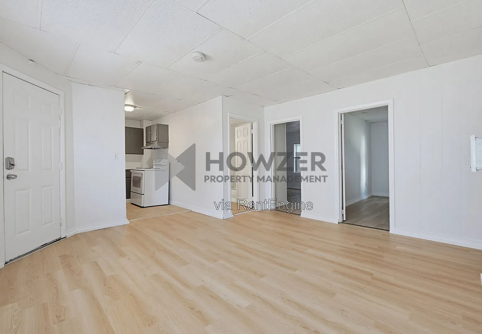 3 bed, 1.0 bath, 700 sqft, $1,650 — Photo 1