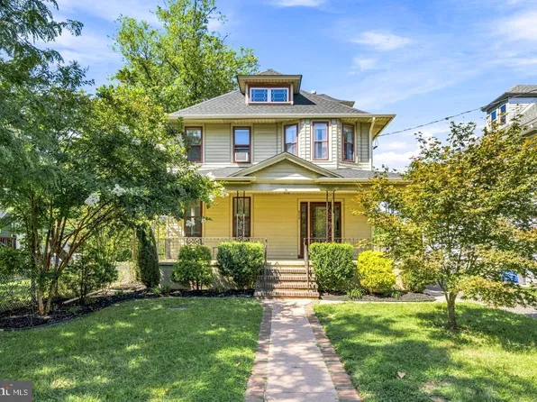 809 W Collings Ave, Oaklyn, NJ