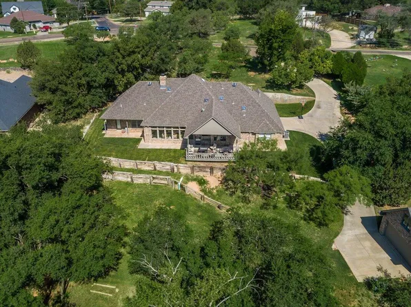 108 Caprock Ln, Amarillo, TX 79118
