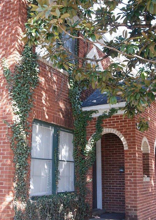 1st image of 616 W Lafayette St APT 1