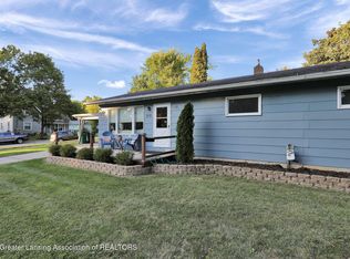 322 W Front St, Grand Ledge, MI 48837