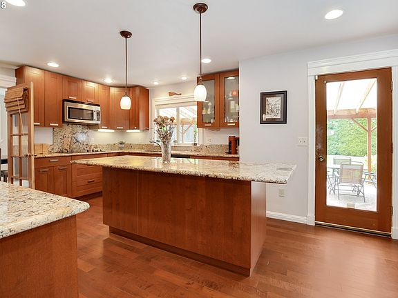 3rd image of 11302 NE 30th Ave