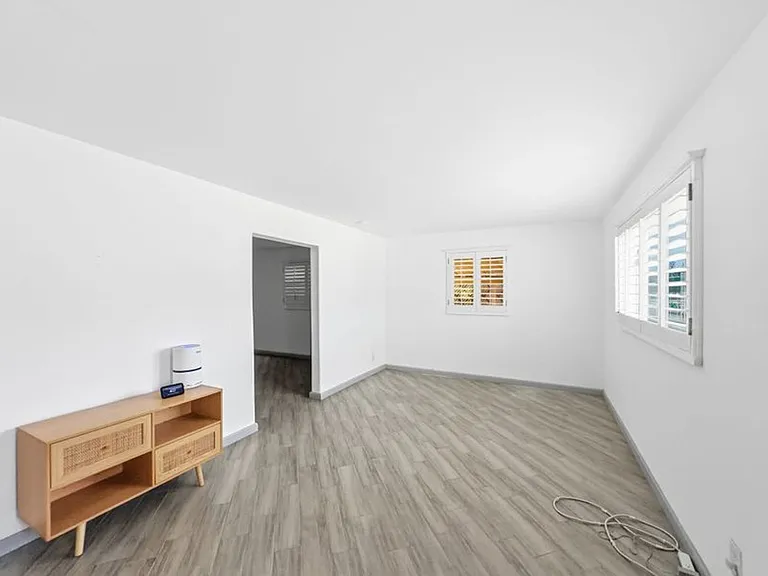 372 Cooley Ave — Photo 11