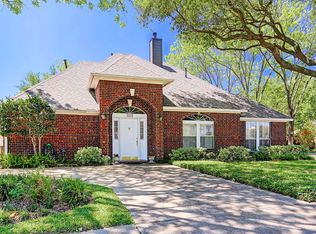 12531 Piping Rock Dr, Houston, TX 77077