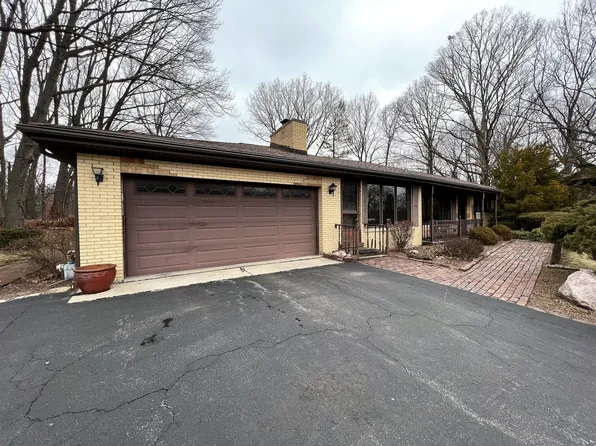 58 N Woodland Trl, Palos Park, IL 60464