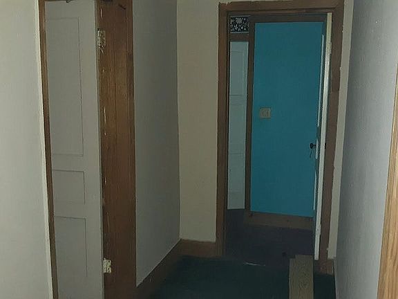 4th image of 336 Greenlawn St