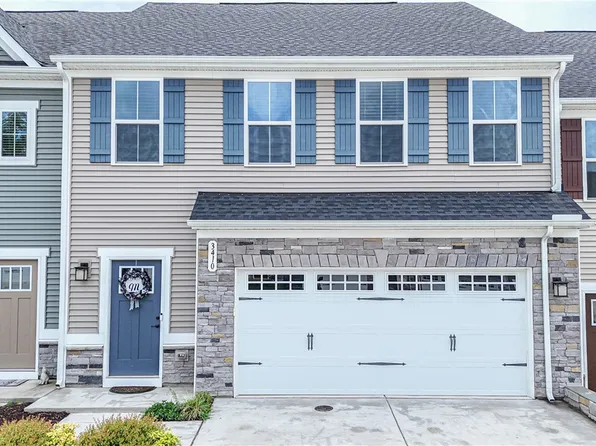 3410 Foxglove Dr, Toano, VA 23168