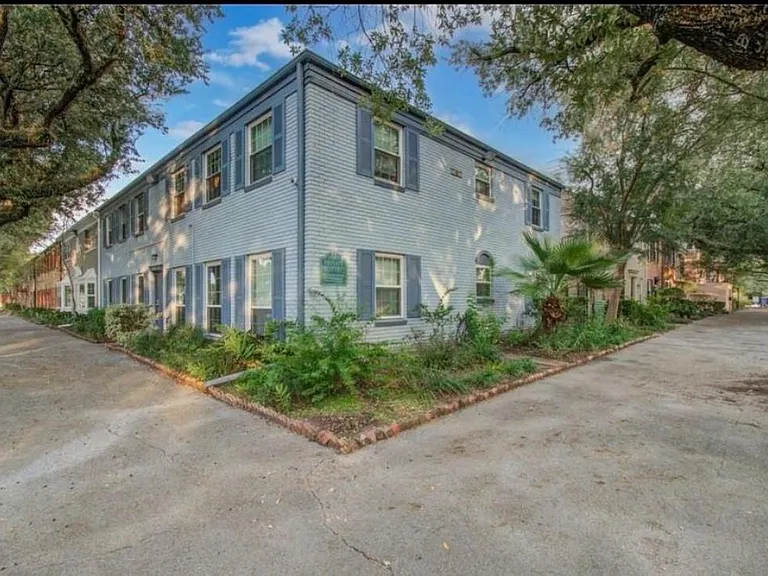 11609 Chimney Rock Rd #B — Photo 12