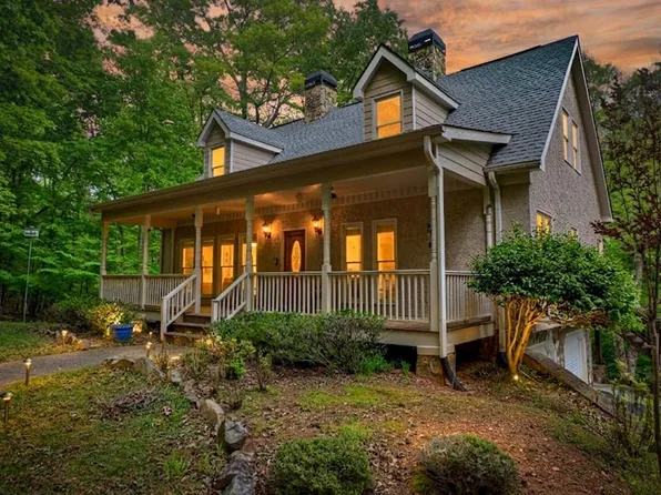 354 Kaely Dr, Mineral Bluff, GA 30559