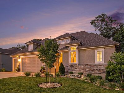 7415 NW Forest Lakes Dr, Parkville, MO, 64152