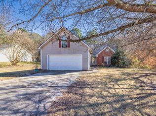 180 Robert Dr, Braselton, GA 30517