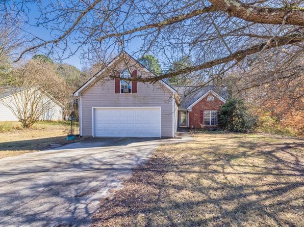 180 Robert Dr, Braselton, GA 30517