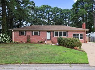 5700 Bingham Dr, Portsmouth, VA 23703