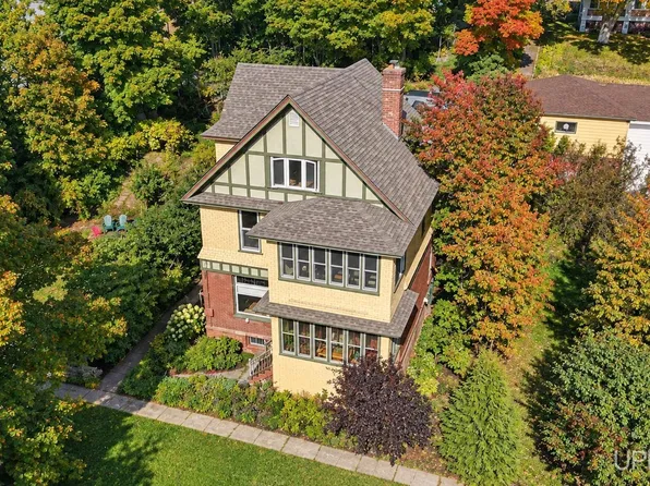 302 Mason Ave, Hancock, MI 49930